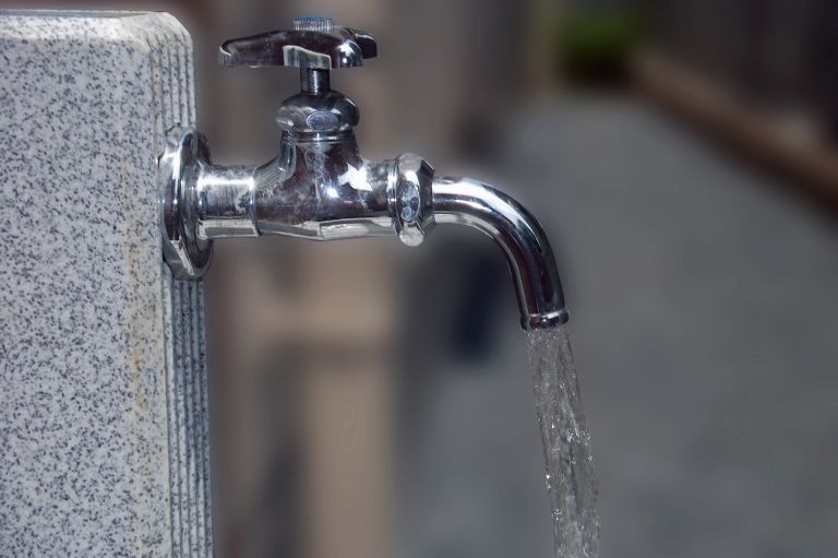 毎日の健康と美味しさを変える浄水器の秘密と選び方